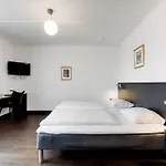 فندق Kryb I Ly فيغيرشِه