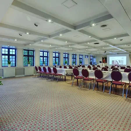 Otel Kryb I Ly