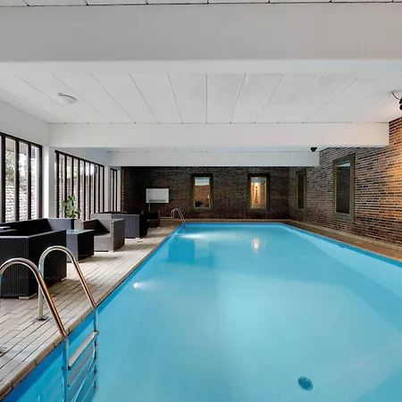 Kryb I Ly Hotel 4*